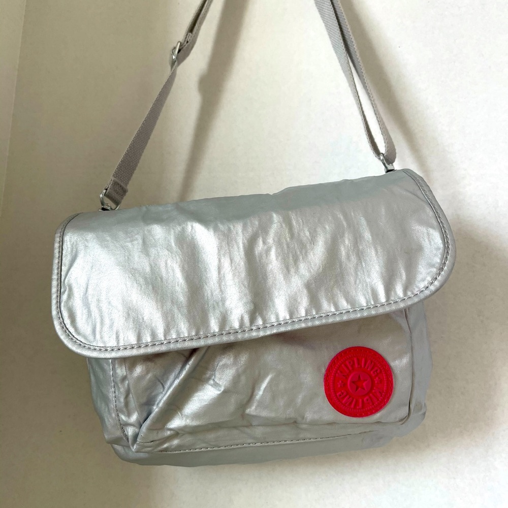 Kipling Silver crossbody
